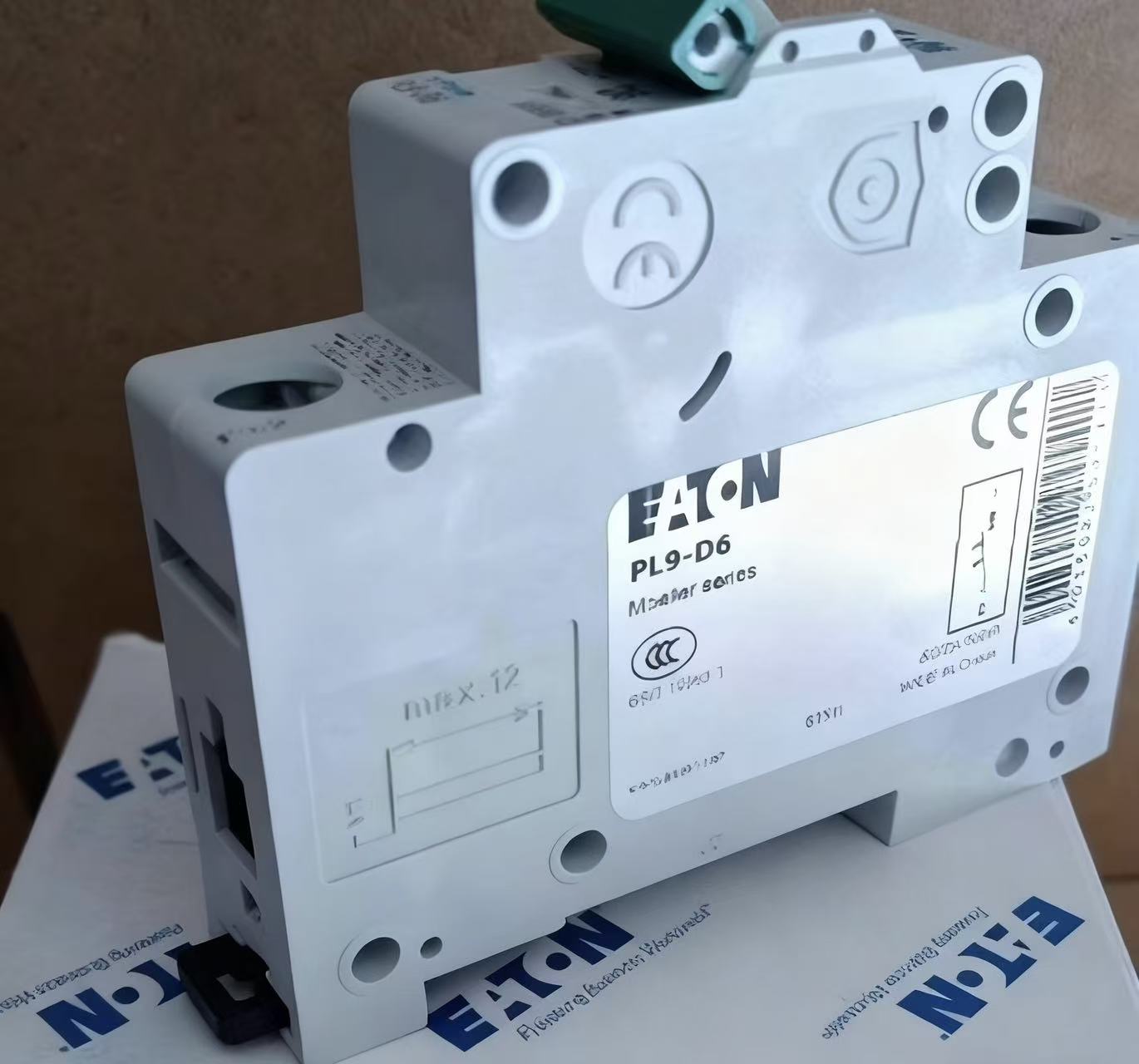 EATON伊顿Bussmann系列NH熔断器底座和开关SD1-D