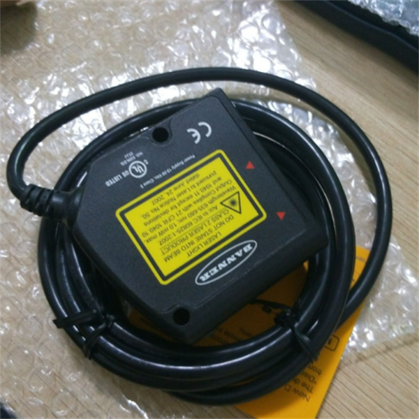 BANNER邦纳Q20系列工业级光电传感器Q20NAF200 W/30